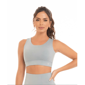 Top deportivo con soporte firme y realce natural