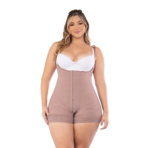 Faja cachetera con realce de glúteos y control de abdomen fuerte